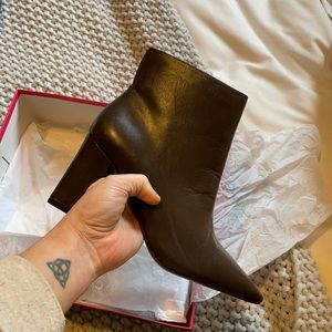New in box never worn Vince Camuto bootie